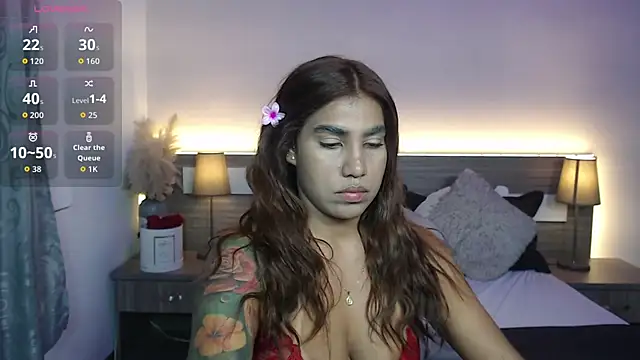 ZarahFoxx's Live XXX Chat