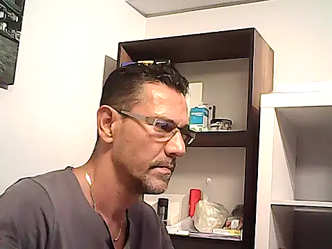 دردشة mastercharisma35 الجنسية المباشرة