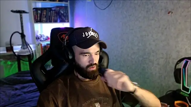 XXX chat uživo modela _Serious_Man