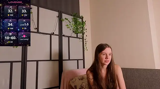 MyrtaMcclaney Adlı Modelin Canlı XXX Sohbeti