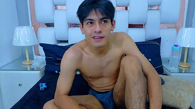 XXX chat uživo modela TaylerCruz