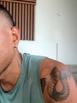 XXX chat uživo modela TysonWalkers