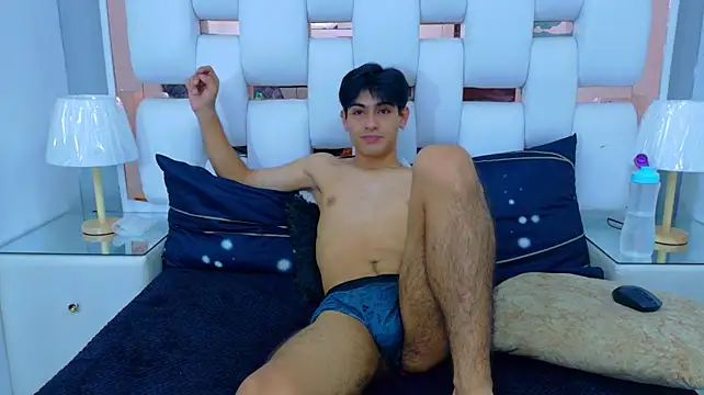 TaylerCruz – Naživo XXX chat