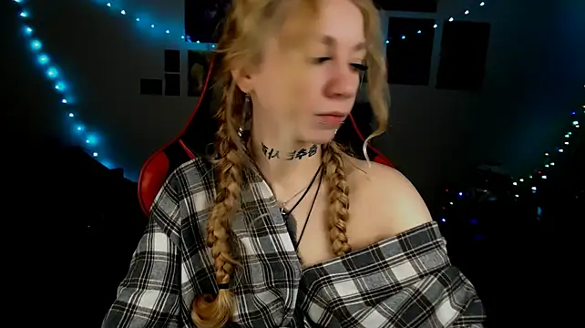 Nica_Kawaii: απευθείας συνομιλία ΧΧΧ