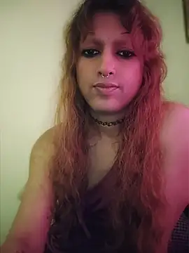 XXX chat uživo modela MmmMoniikaBabie