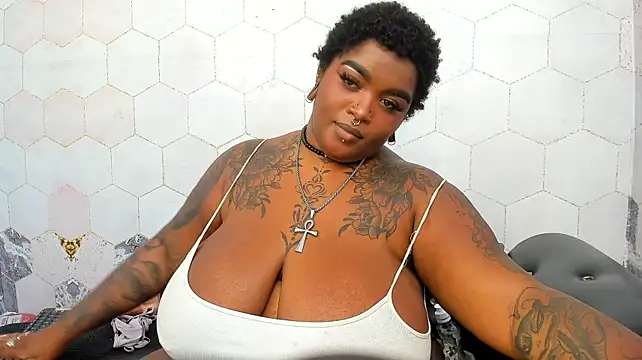 Anaa_Fuentess Adlı Modelin Canlı XXX Sohbeti