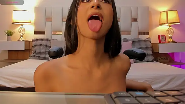 Miss_isaa_X Adlı Modelin Canlı XXX Sohbeti