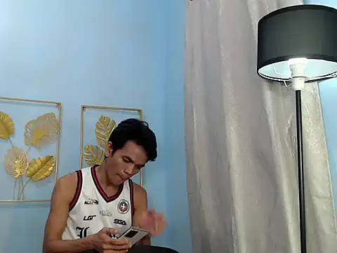 Natsboiin Live XXX chat