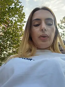 Chat +18 de InnesBella ao vivo
