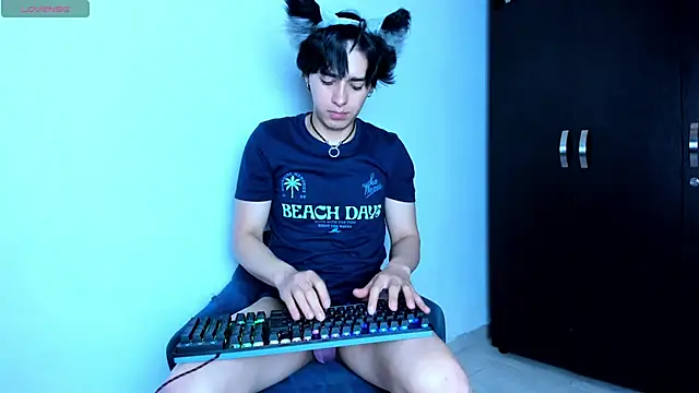 แชท XXX สดของ Fox-white
