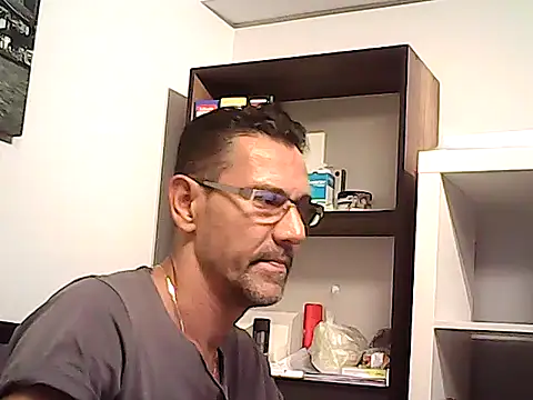 دردشة mastercharisma35 الجنسية المباشرة