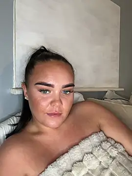 MaddisonWhitex Chat XXX in diretta