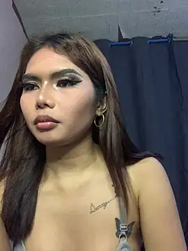 Sexy-Davina Adlı Modelin Canlı XXX Sohbeti