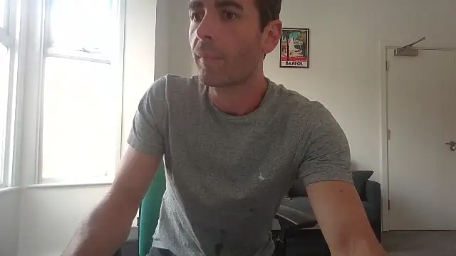 frenchbdmaninlondon Chat XXX in diretta