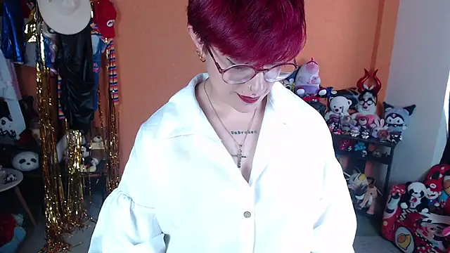 Chatroom XXX en direct de MissMiia2