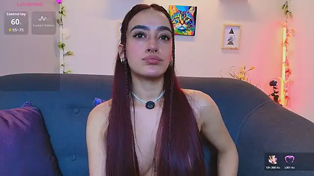 ViolethRosse Adlı Modelin Canlı XXX Sohbeti