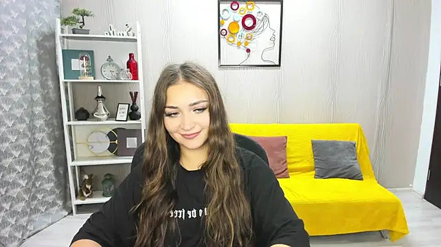 EllaClarke Adlı Modelin Canlı XXX Sohbeti