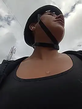 Živý XXX chat CAROLINE__07