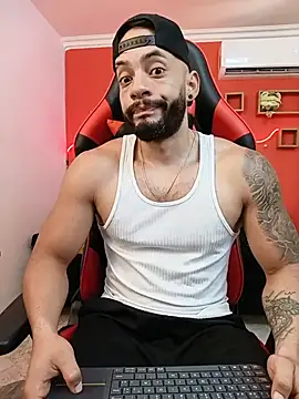 XXX chat uživo modela Mike_savage3