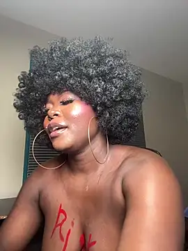 WomanNextdoor1 XXX чат на живо