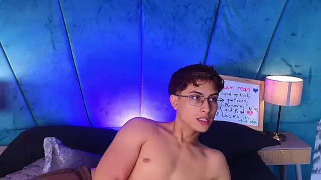Aaron_Eze 라이브 XXX 채팅