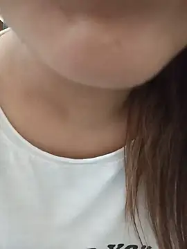 Chat +18 de Tanha18 ao vivo