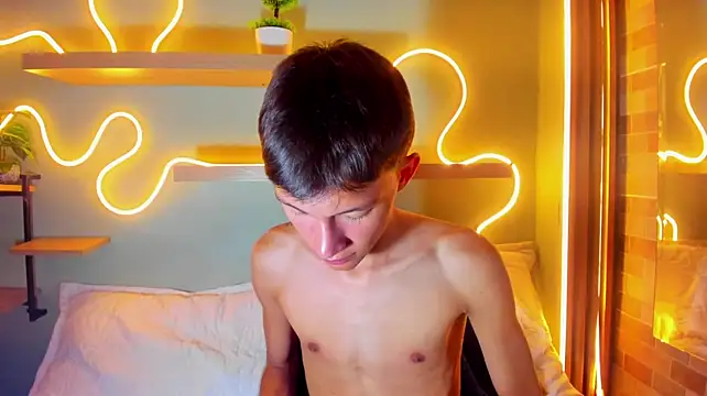 แชท XXX สดของ Alan_Madisson