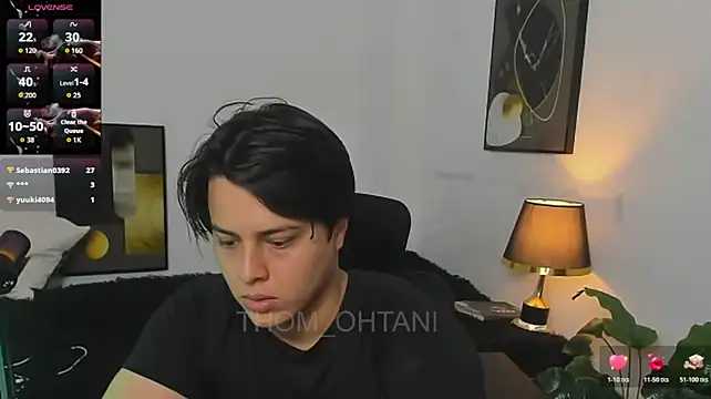 Thom_Ohtani 라이브 XXX 채팅