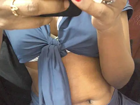 Couplehot00 Adlı Modelin Canlı XXX Sohbeti