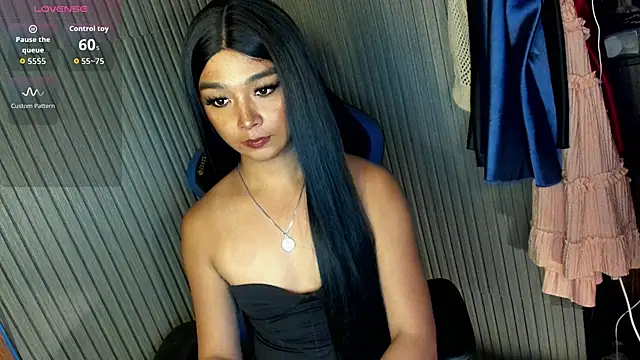 TrinityFucksYou Live XXX Chat