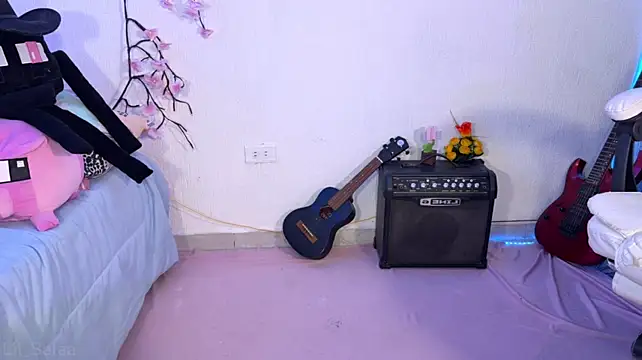 Lil_Belaa Adlı Modelin Canlı XXX Sohbeti