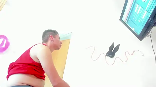 Онлайн чат XXX Valentino-King-