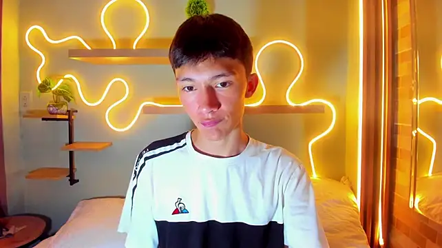 XXX chat uživo modela Alan_Madisson
