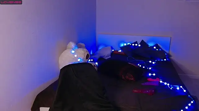 XXX chat uživo modela Violetta_Blade