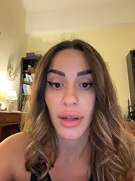 -Alisa Adlı Modelin Canlı XXX Sohbeti