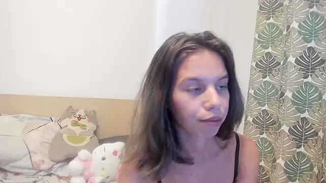 Emma_Tiny69 Adlı Modelin Canlı XXX Sohbeti
