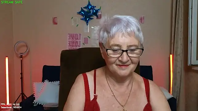 Sandra_Snowflake's Live XXX Chat