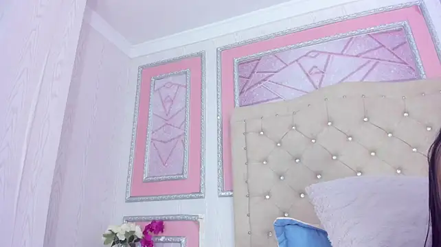zoe_pettite__ Adlı Modelin Canlı XXX Sohbeti