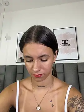 JuliaColemann 라이브 XXX 채팅