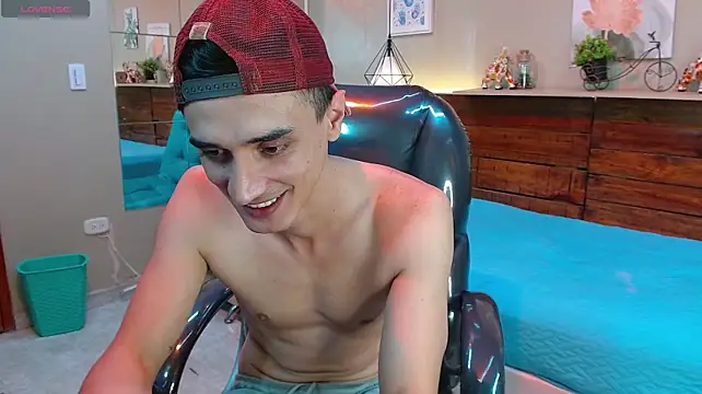 FelipeFriendly XXX чат на живо