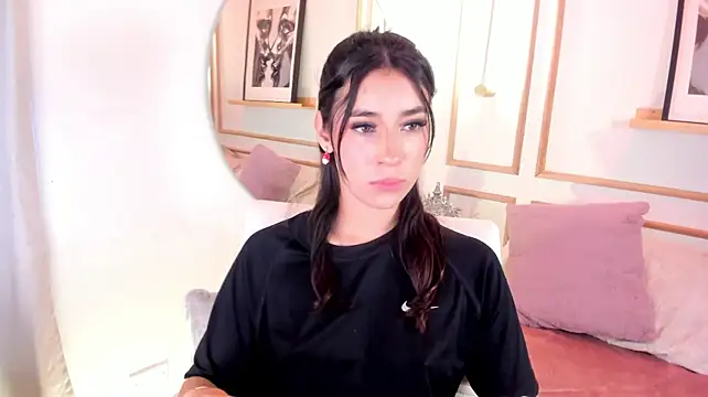 Nanami_ Chat XXX in diretta