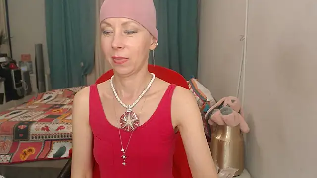 LuxuryNika – Naživo XXX chat