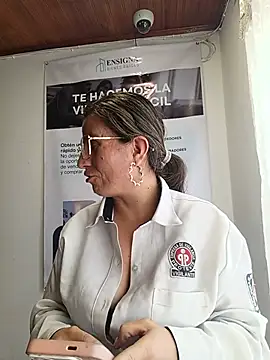 Chat +18 de Valentina--1 ao vivo