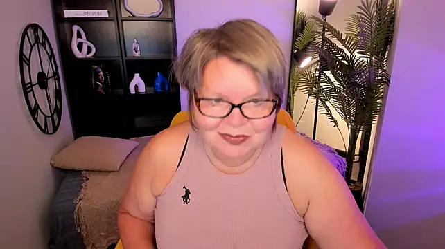 Shannonshine's Live XXX Chat