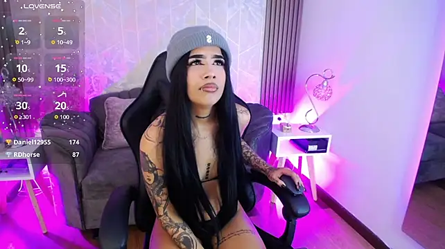 دردشة Raven_Wood الجنسية المباشرة