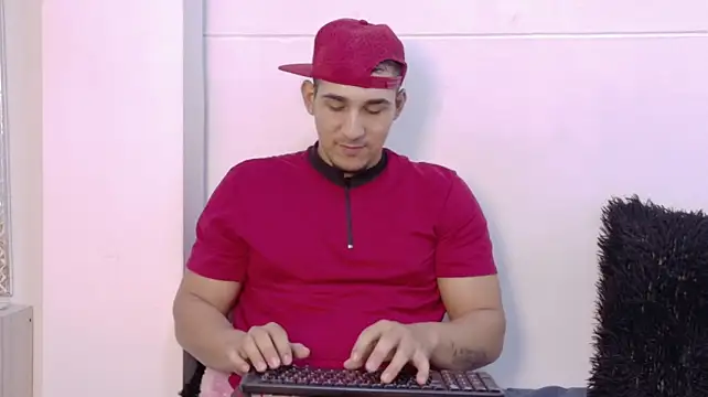 Massimo_11n Live XXX chat