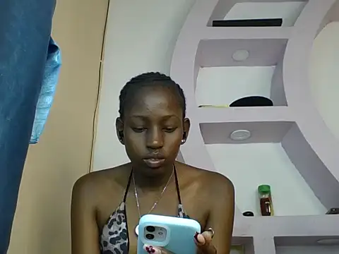 Chatroom XXX en direct de Mishy_xx