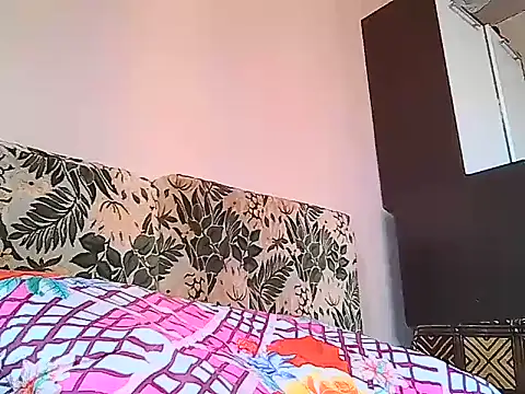 XXX chat uživo modela bambolino1978