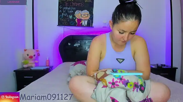 Ari_And_Abdie's Live XXX Chat