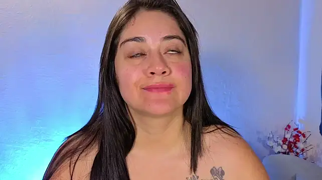 دردشة nahomi_sweett الجنسية المباشرة